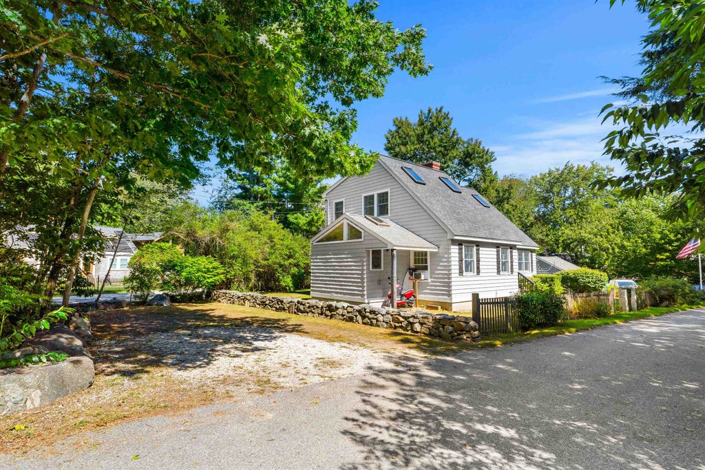 Photo of 4 Moccasin Lane, Hampton, NH 03842 (MLS # 5108918)