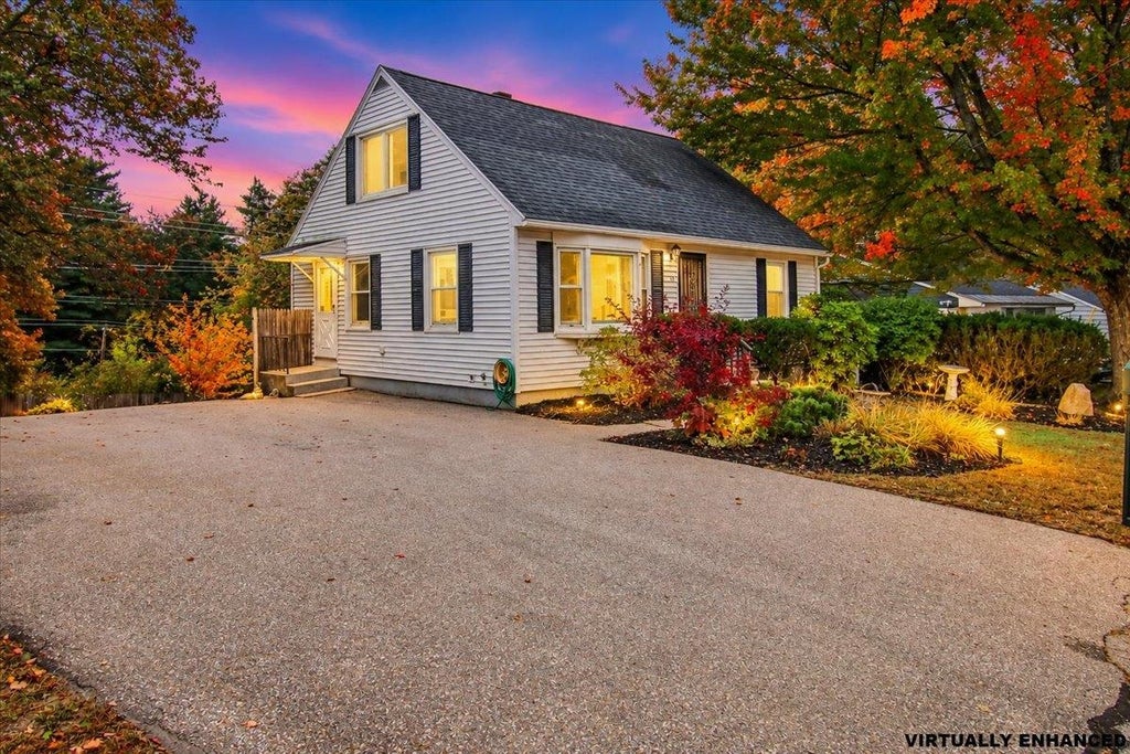 Photo of 13 Devco Drive, Manchester, NH 03103 (MLS # 5113354)