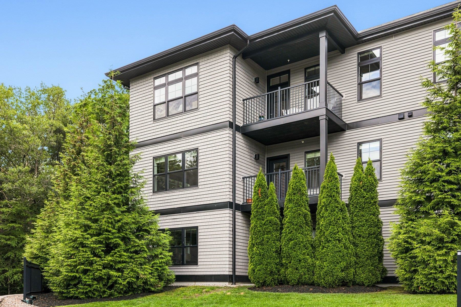 2075 Lafayette Road B27
