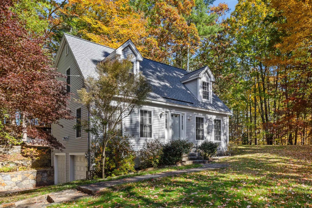 Photo of 13 Lane Road, Raymond, NH 03077 (MLS # 5114750)