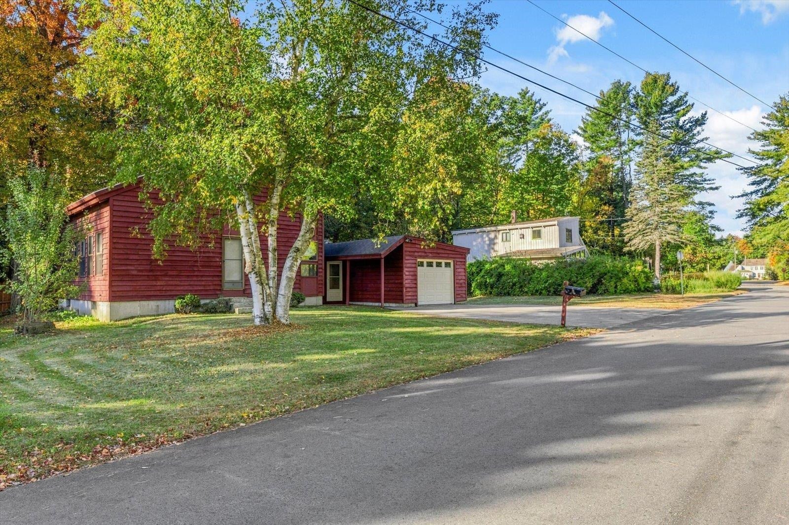 66 Robbins Road