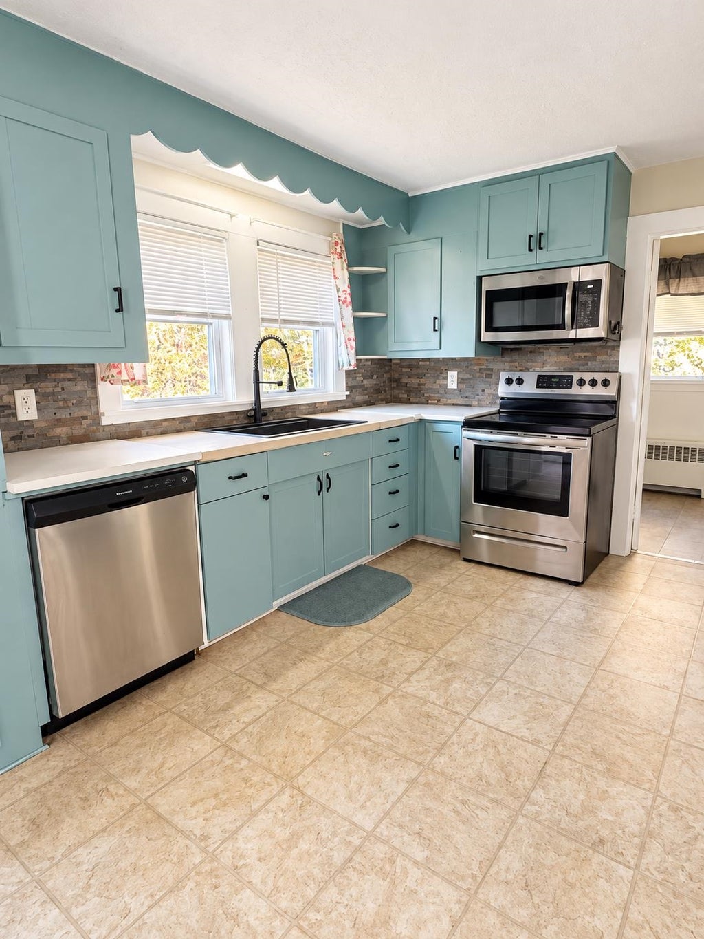 Photo of 3360 Lafayette Road, Portsmouth, NH 03801 (MLS # 5113703)