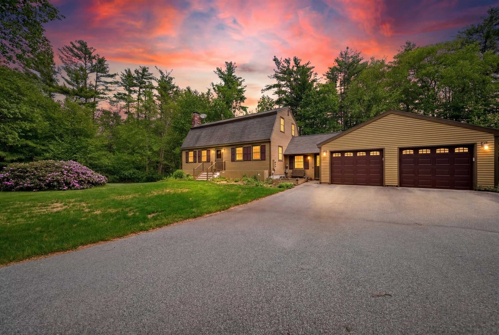 Photo of 11 Mitchell Street, Merrimack, NH 03054 (MLS # 5092227)