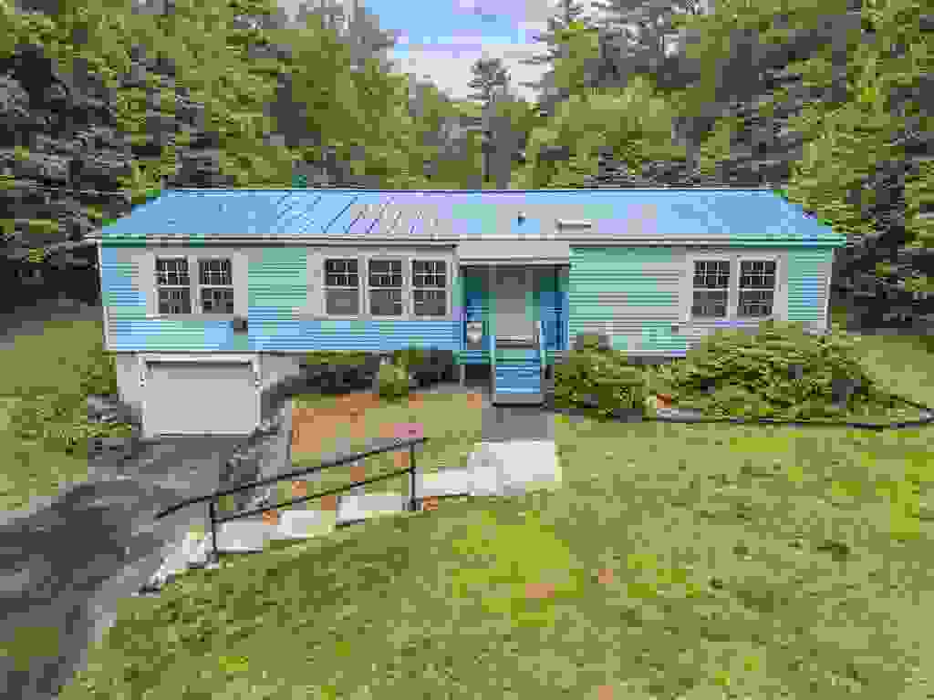 Photo of 380 Dowboro Road, Pittsfield, NH 03263 (MLS # 5103104)