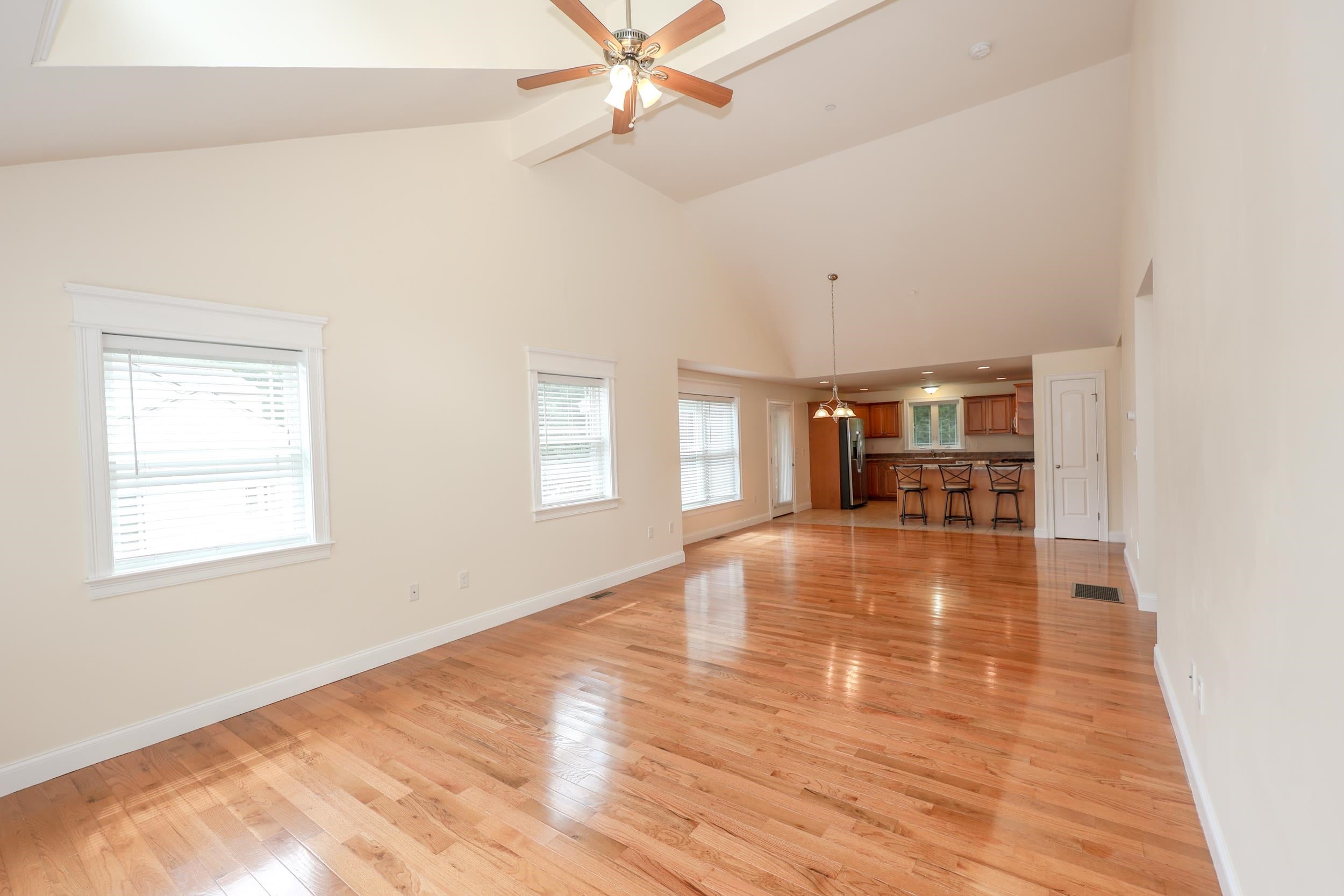 6L Indian Hill Road