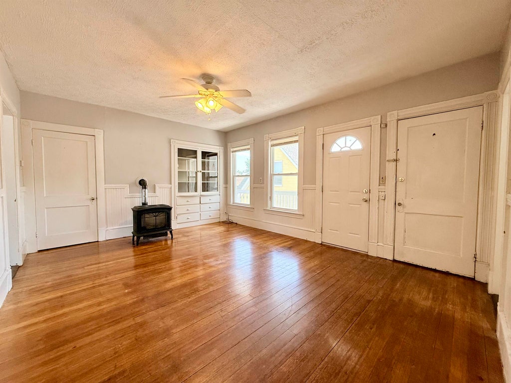 Photo of 603 Silver Street #3R, Manchester, NH 03103 (MLS # 5100327)