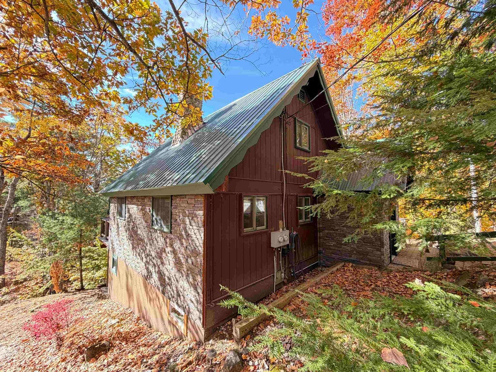 Photo of 22 Oak Ridge Road, Madison, NH 03849 (MLS # 5115916)