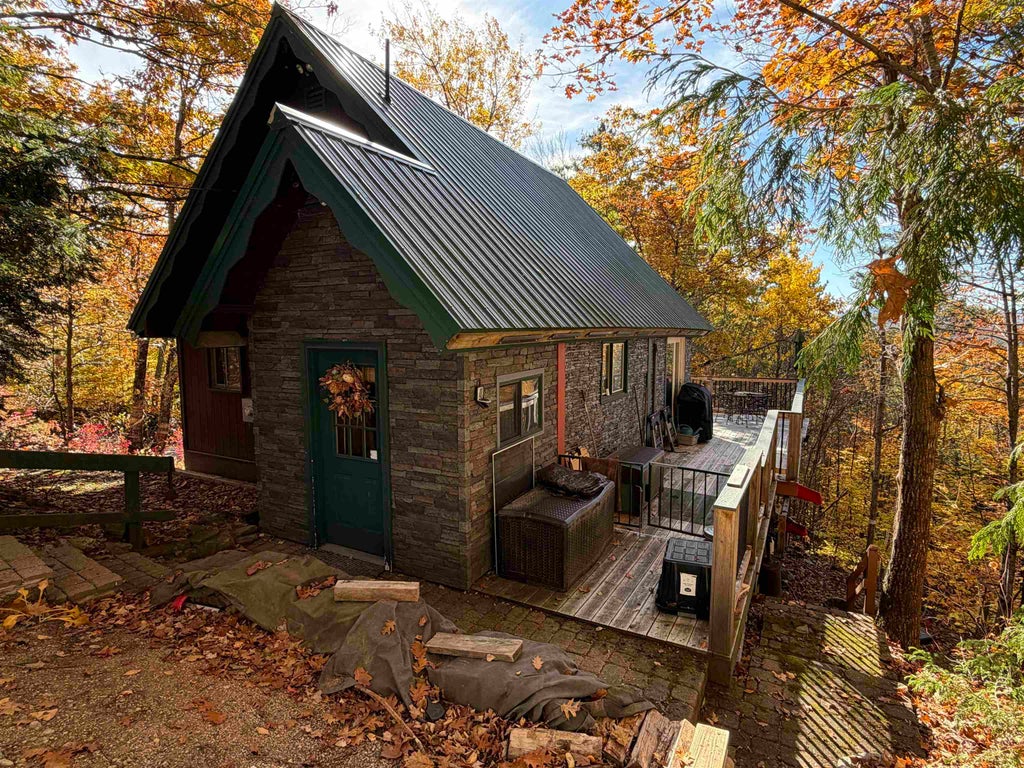 Photo of 22 Oak Ridge Road, Madison, NH 03849 (MLS # 5115916)
