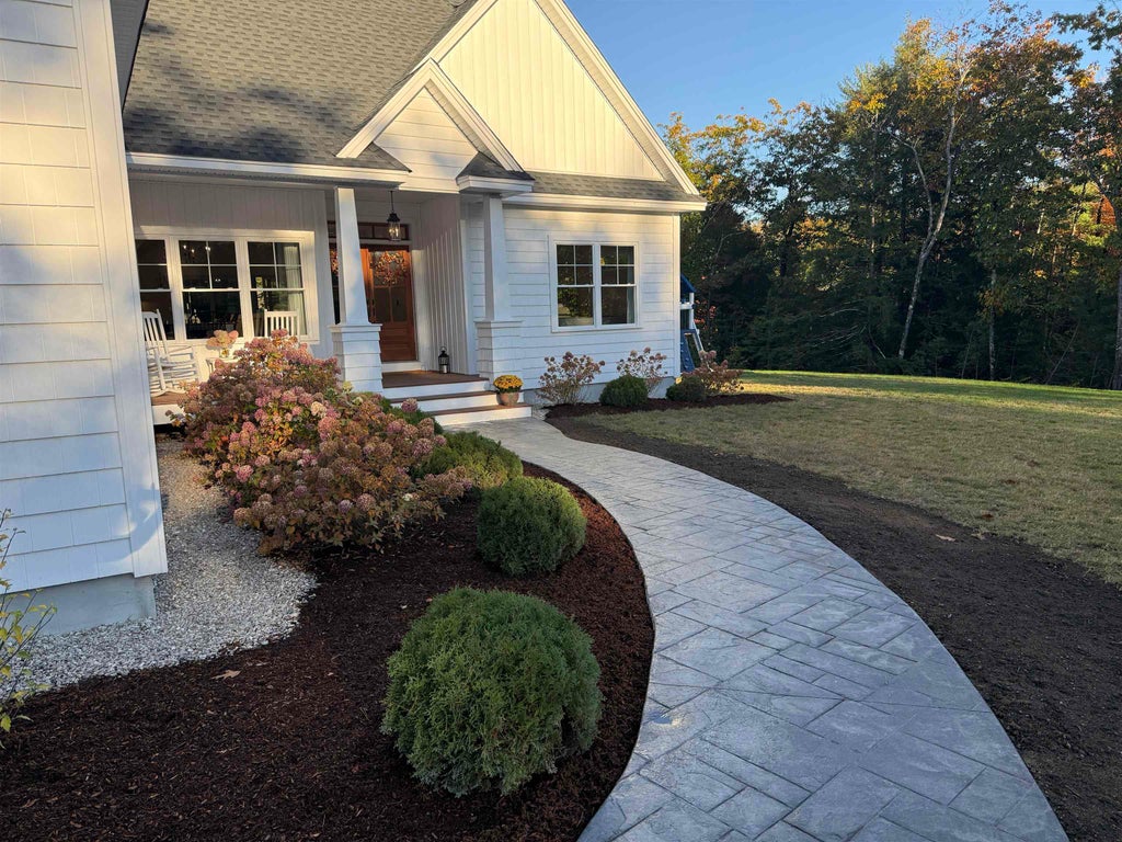 Photo of 51 Brynn Lane, Alton, NH 03809 (MLS # 5113527)