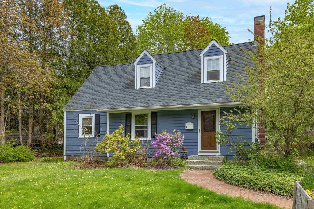 Photo of 26 Edgewood Road, Durham, NH 03824 (MLS # 5088301)