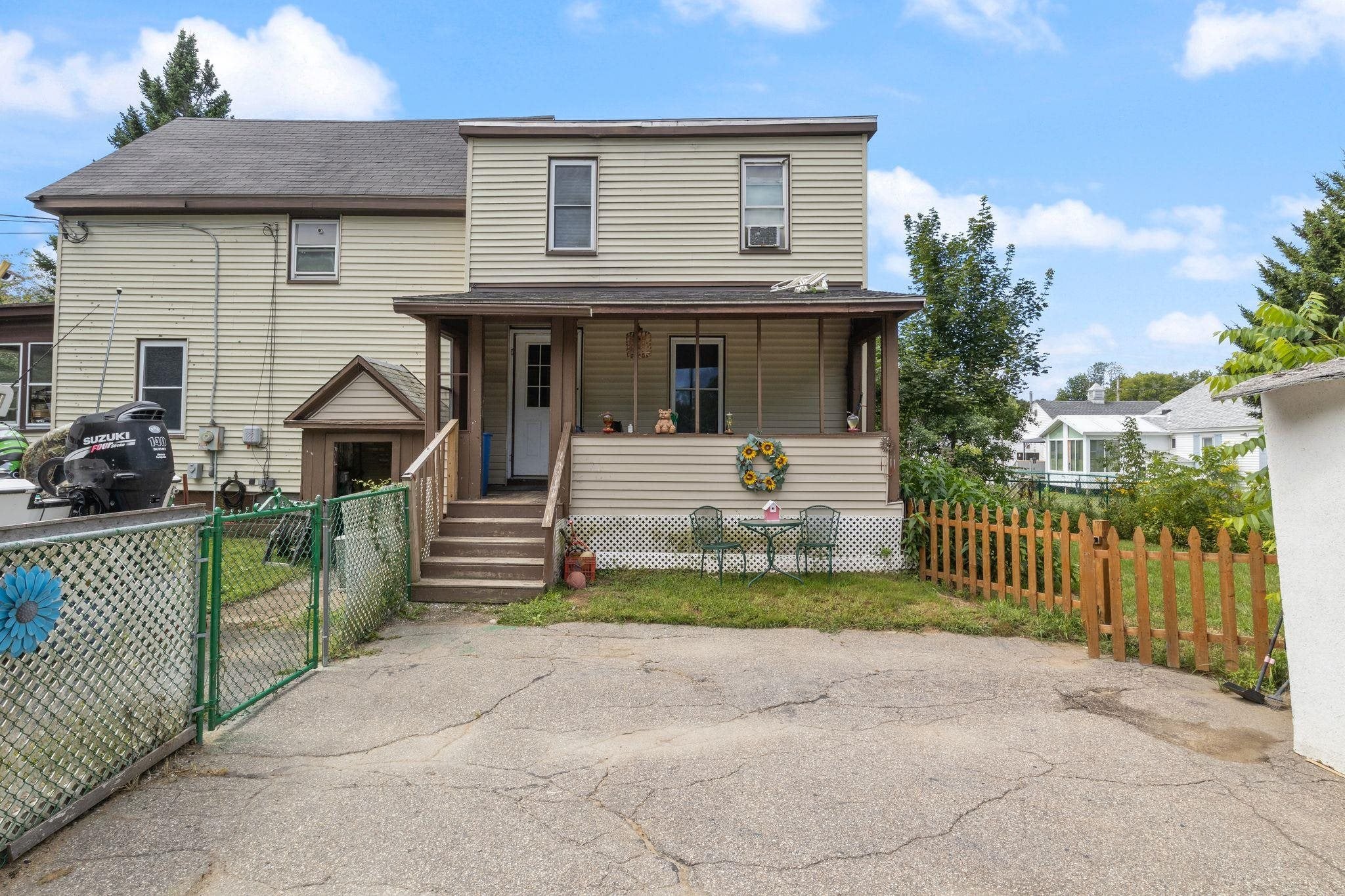 6 Brick Street