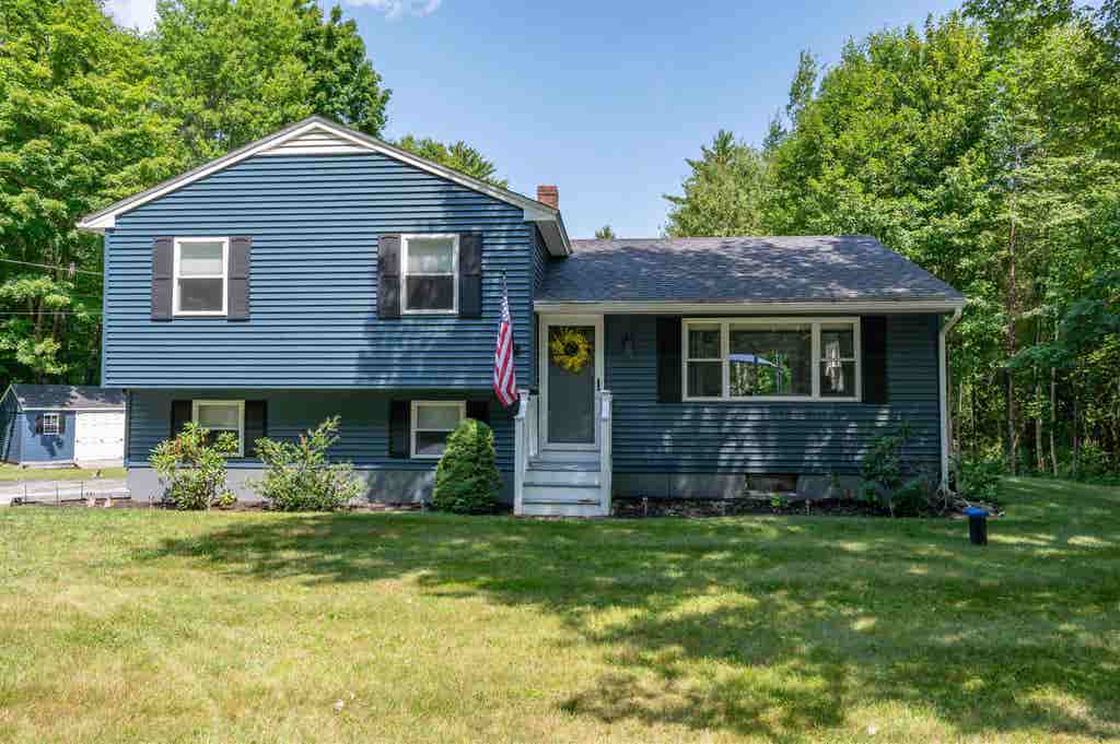 Photo of 52 Albin Road, Bow, NH 03304 (MLS # 5105030)