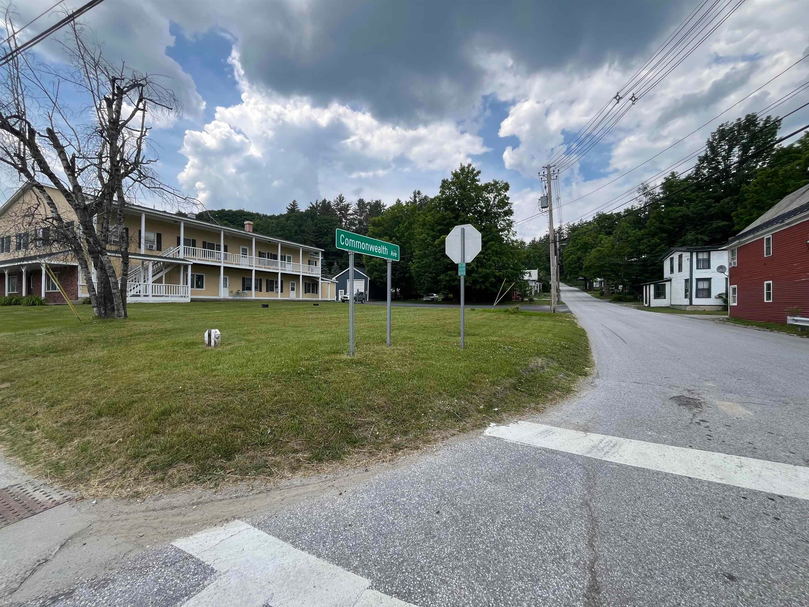 83 Main Street - Photo 3