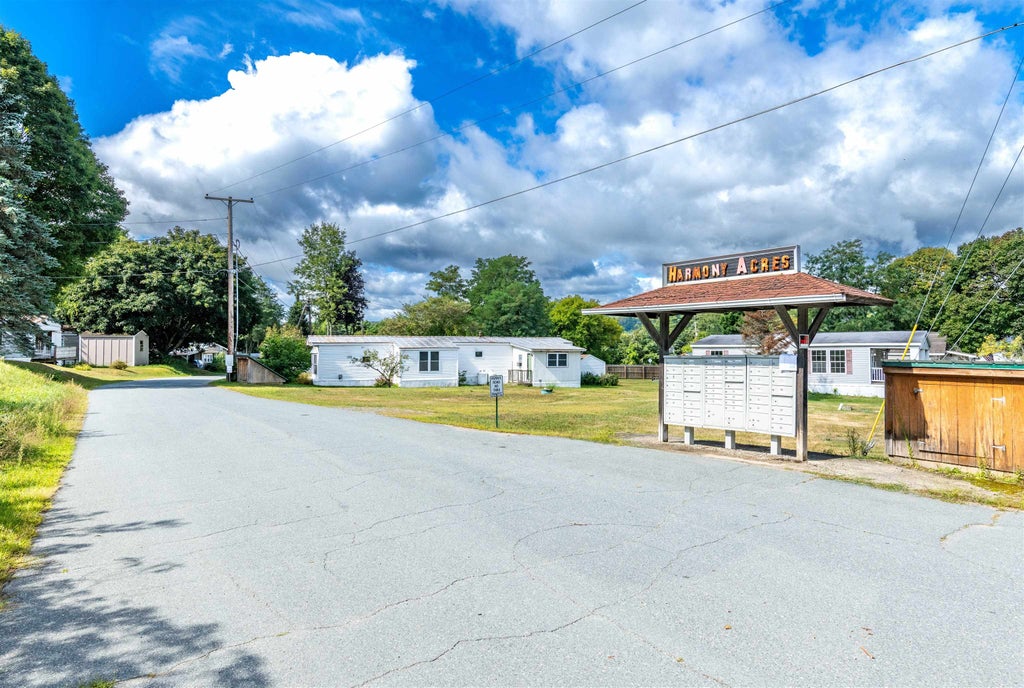 Photo of 4720 Dartmouth College Highway, Haverhill, NH 03785 (MLS # 5112215)