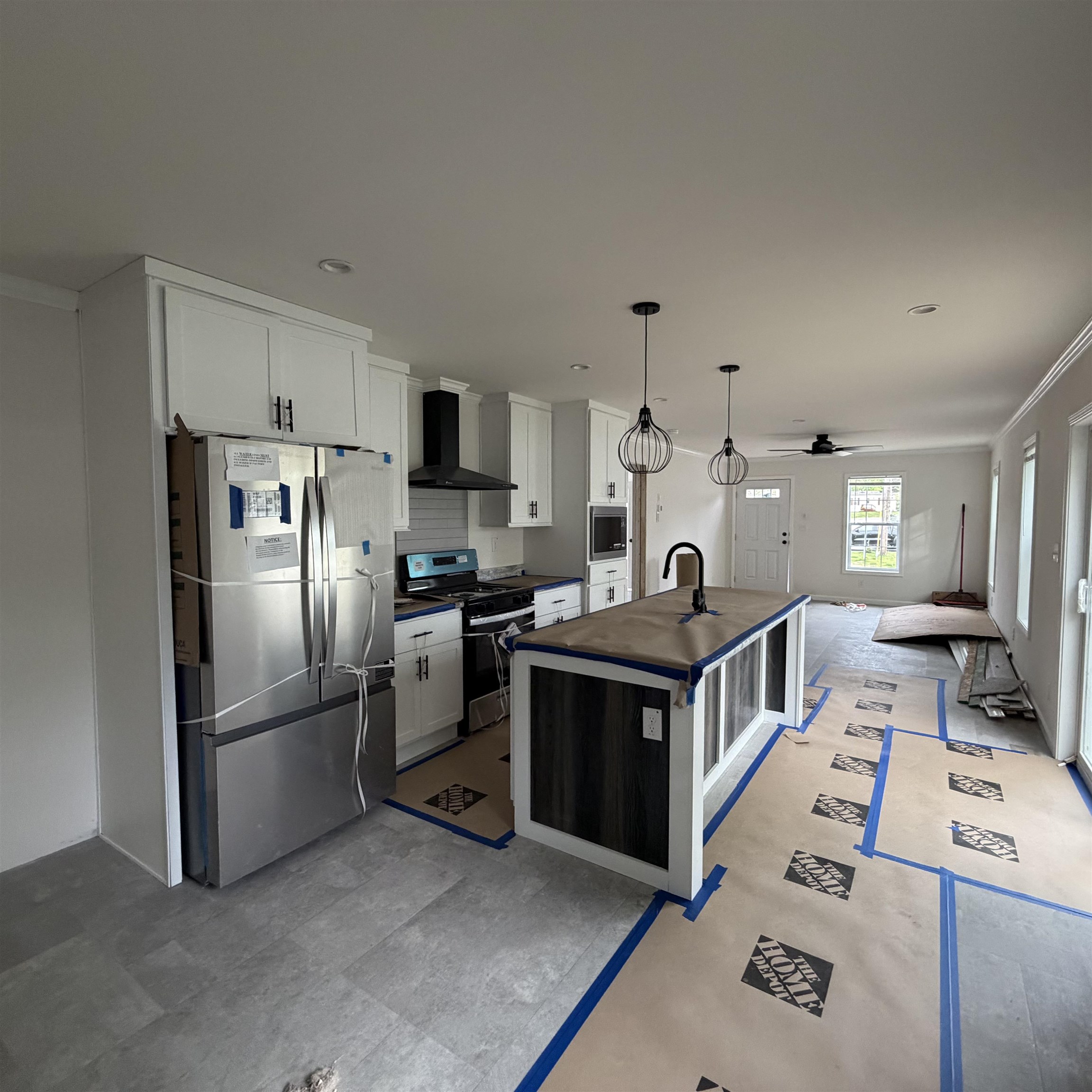 19 WEST Lane