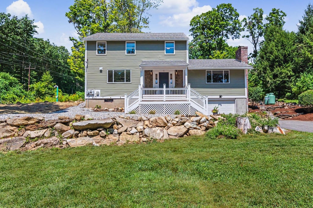 Photo of 11 Wood Lane, Hollis, NH 03049 (MLS # 5112775)