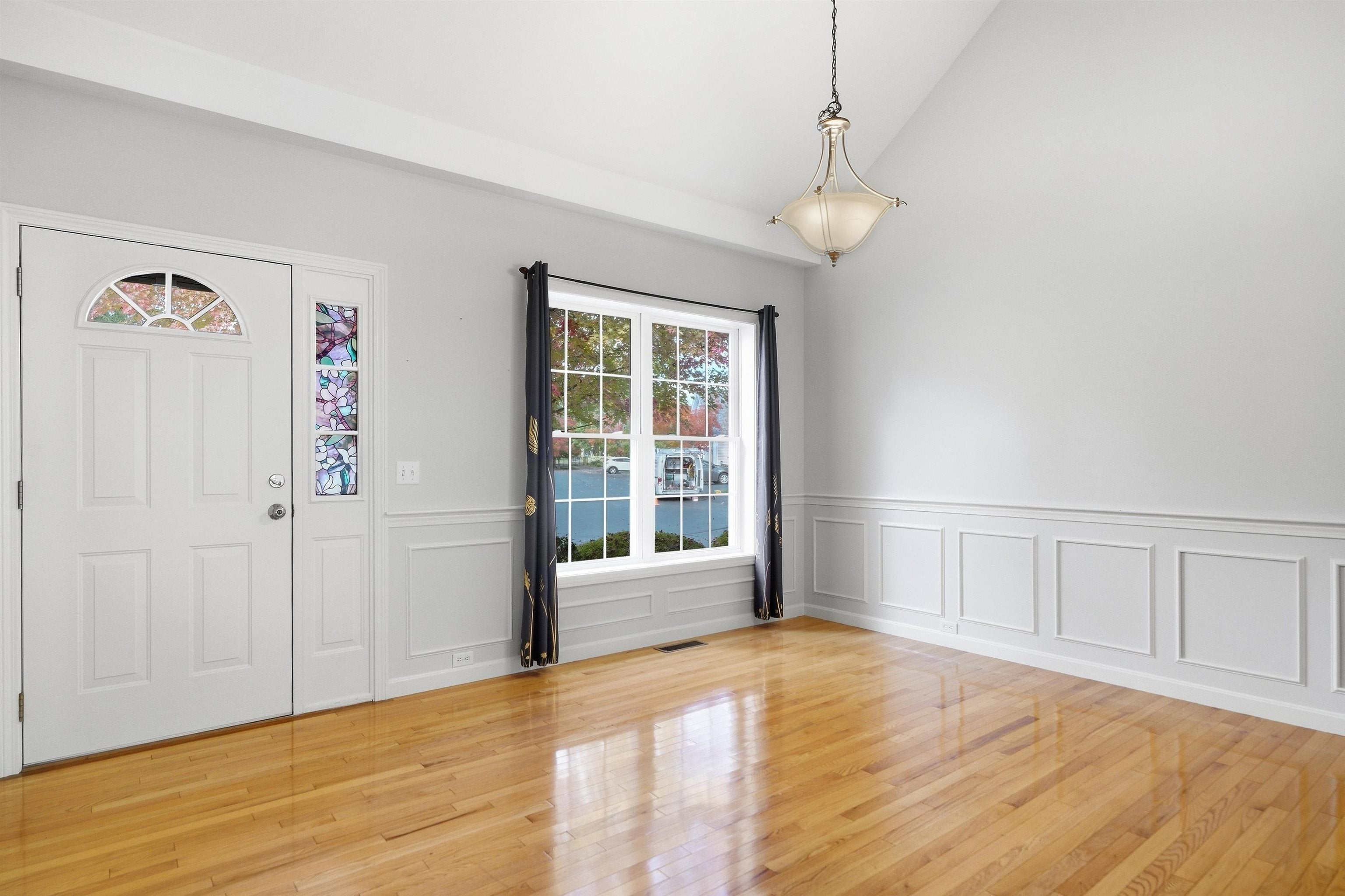 71 N High Street 3