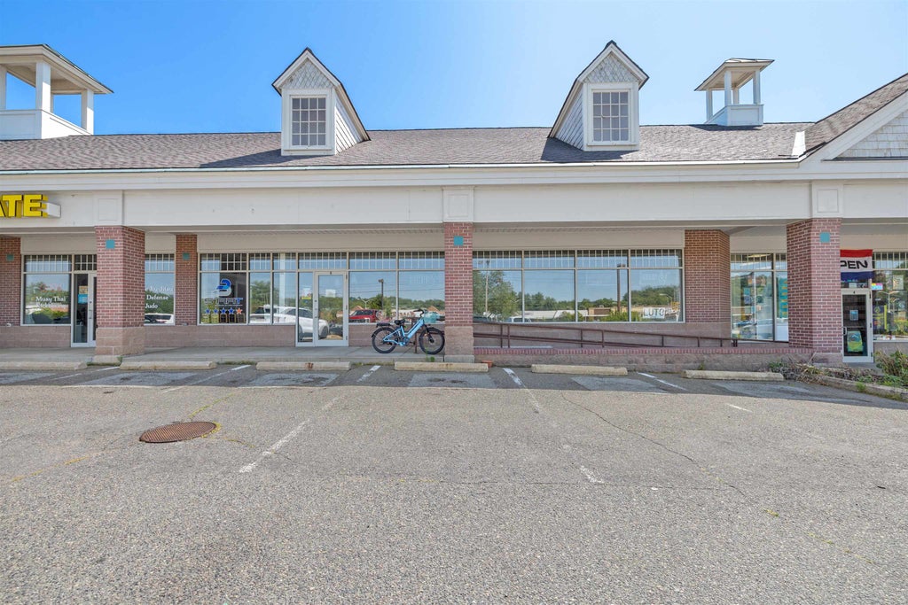 Photo of 37 Plaistow Road #5, Plaistow, NH 03865 (MLS # 5106440)