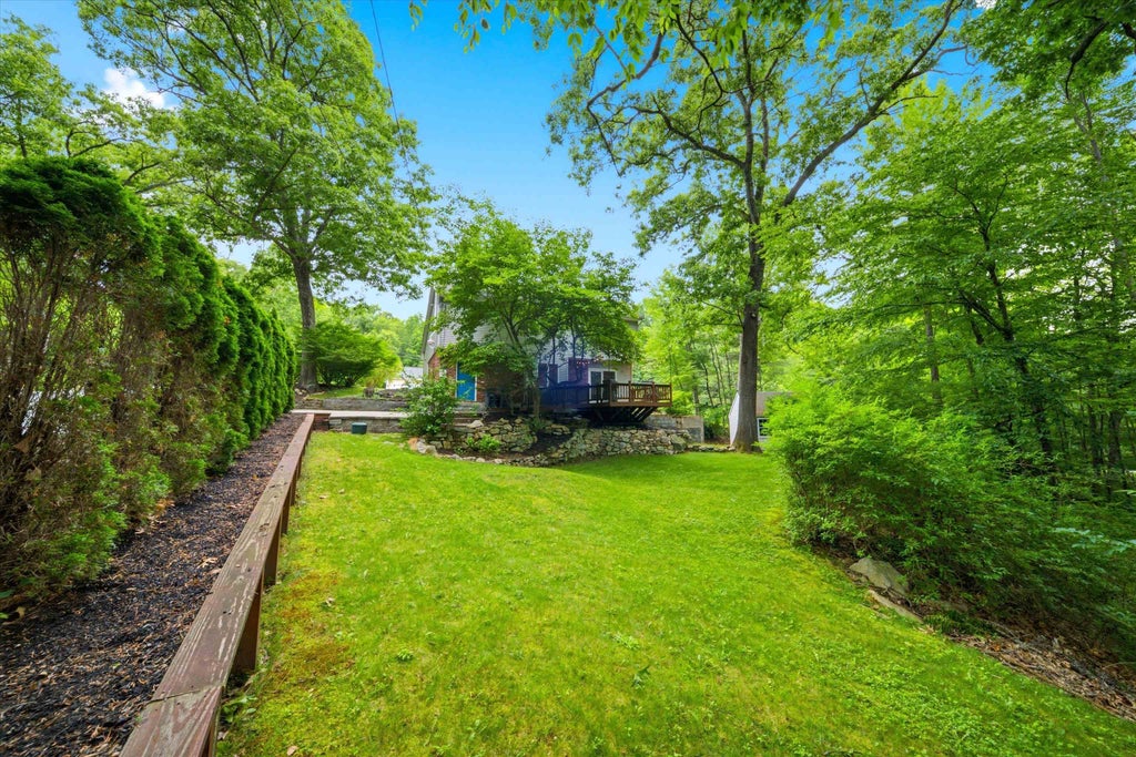Photo of 107 Hackett Hill Road, Hooksett, NH 03106 (MLS # 5096342)