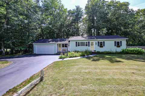 Photo of 95 East Side Drive, Concord, NH 03301 (MLS # 5106560)