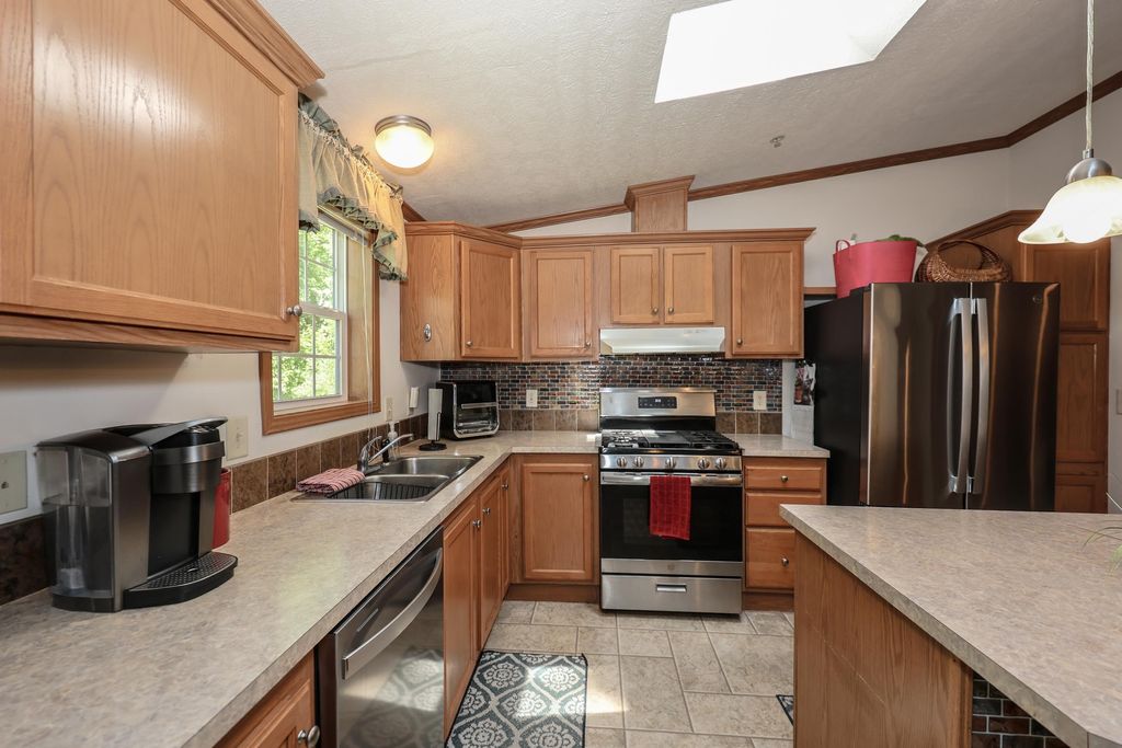 Photo of 50 hoit mill Road, Weare, NH 03102 (MLS # 5093200)