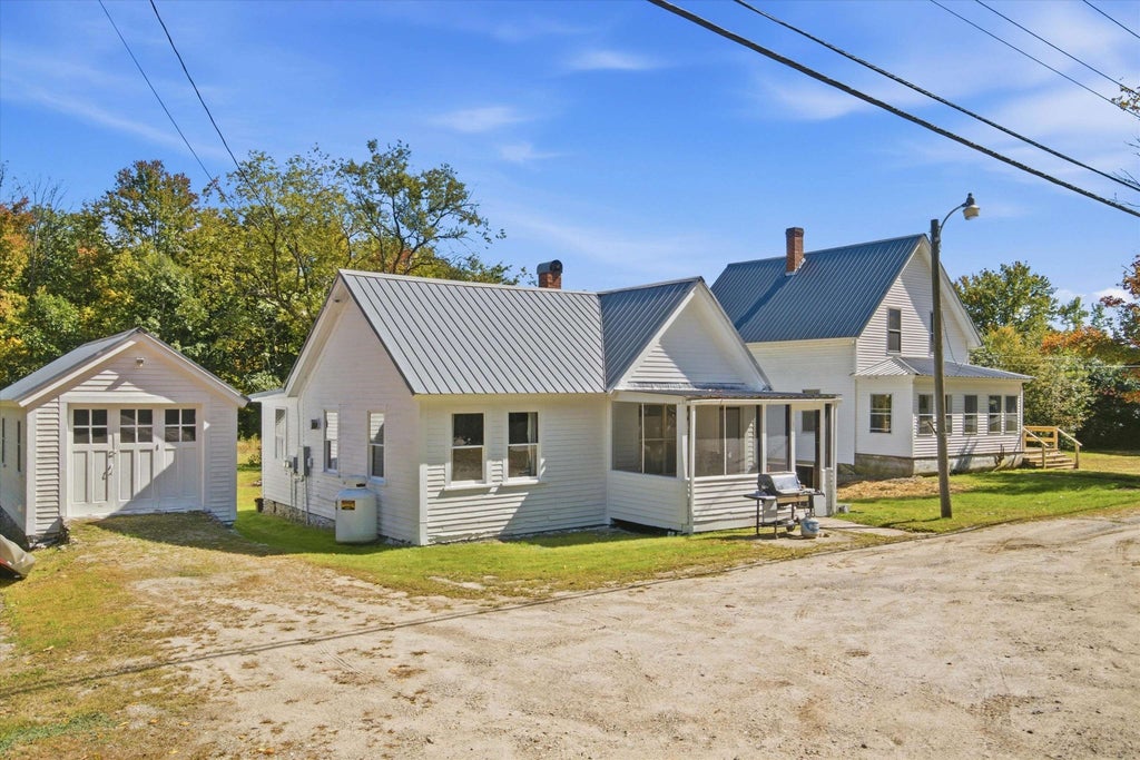 Photo of 479 Us Highway 202 Route, Bennington, NH 03442 (MLS # 5111662)