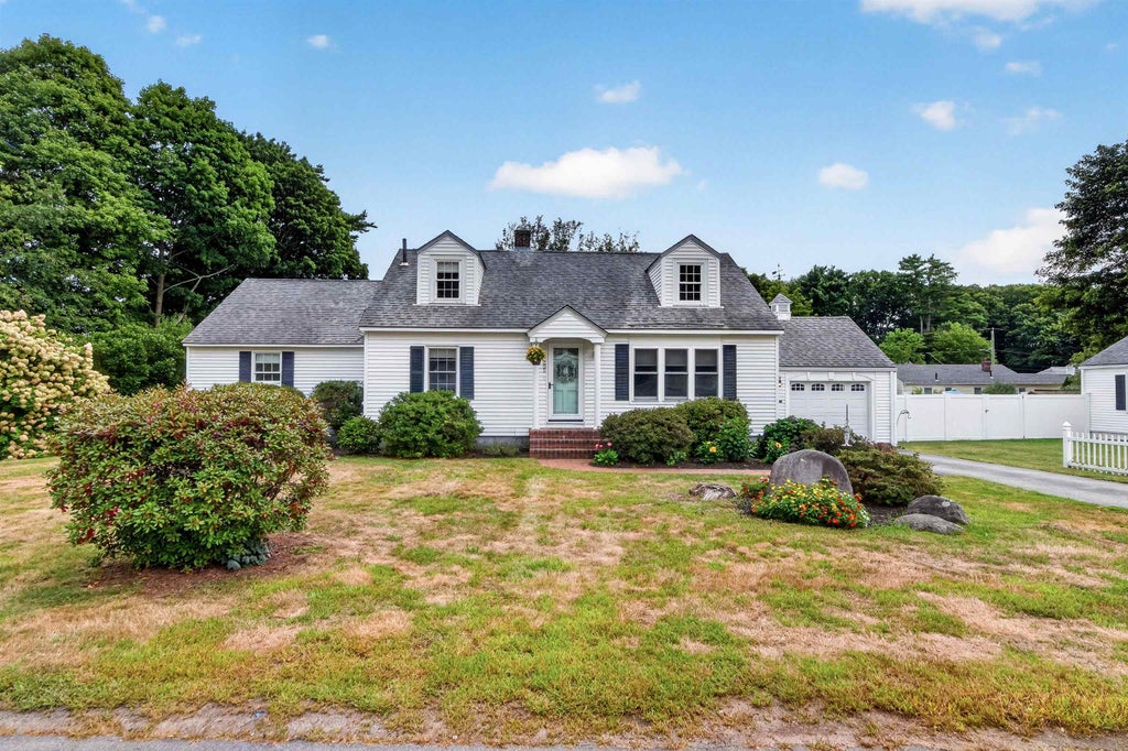 Photo of 205 Coolidge Drive, Portsmouth, NH 03801 (MLS # 5109397)