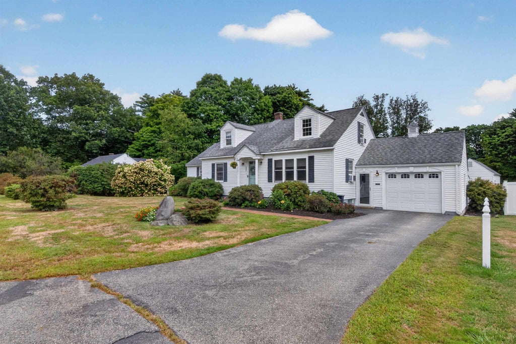 Photo of 205 Coolidge Drive, Portsmouth, NH 03801 (MLS # 5109397)