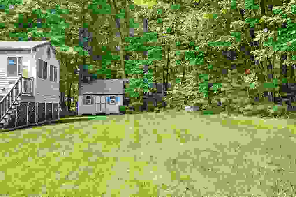 Photo of 11 Poore Road, Hooksett, NH 03106 (MLS # 5105704)