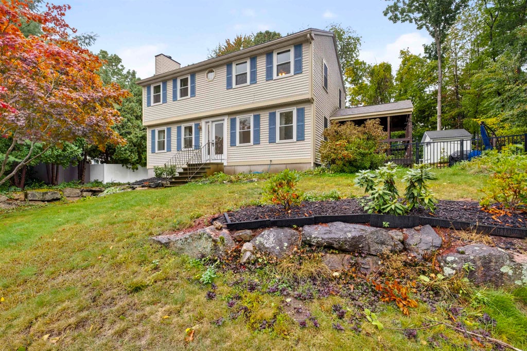 Photo of 141 Eastwind Drive, Manchester, NH 03104 (MLS # 5112840)