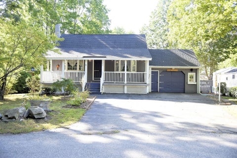 Photo of 22 Adams Avenue, Seabrook, NH 03874 (MLS # 5109916)