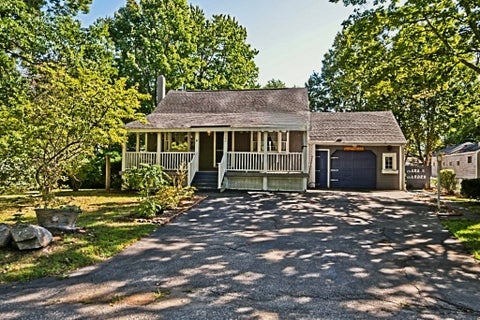 Photo of 22 Adams Avenue, Seabrook, NH 03874 (MLS # 5109916)