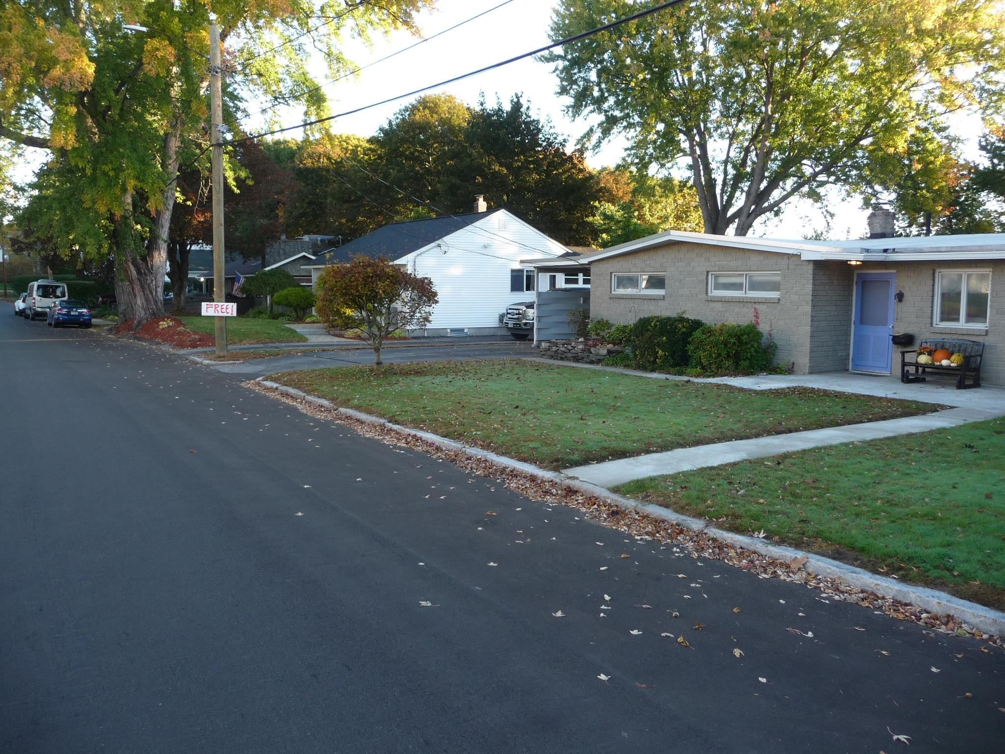 291 Coolidge Avenue