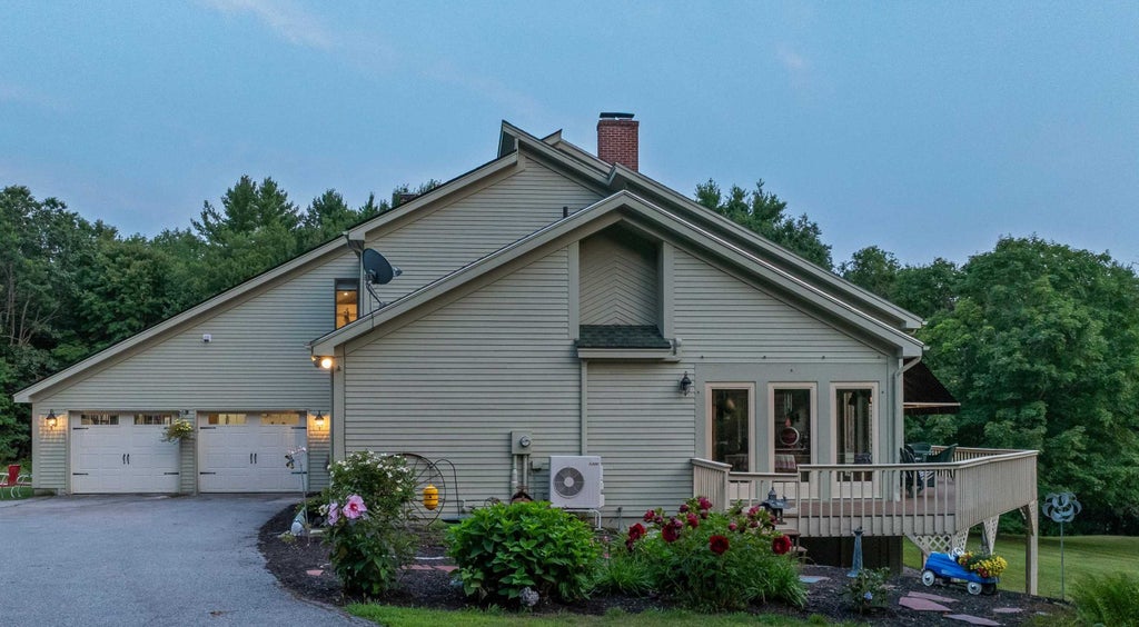 Photo of 86 Corliss Hill Road, Meredith, NH 03253 (MLS # 5105992)