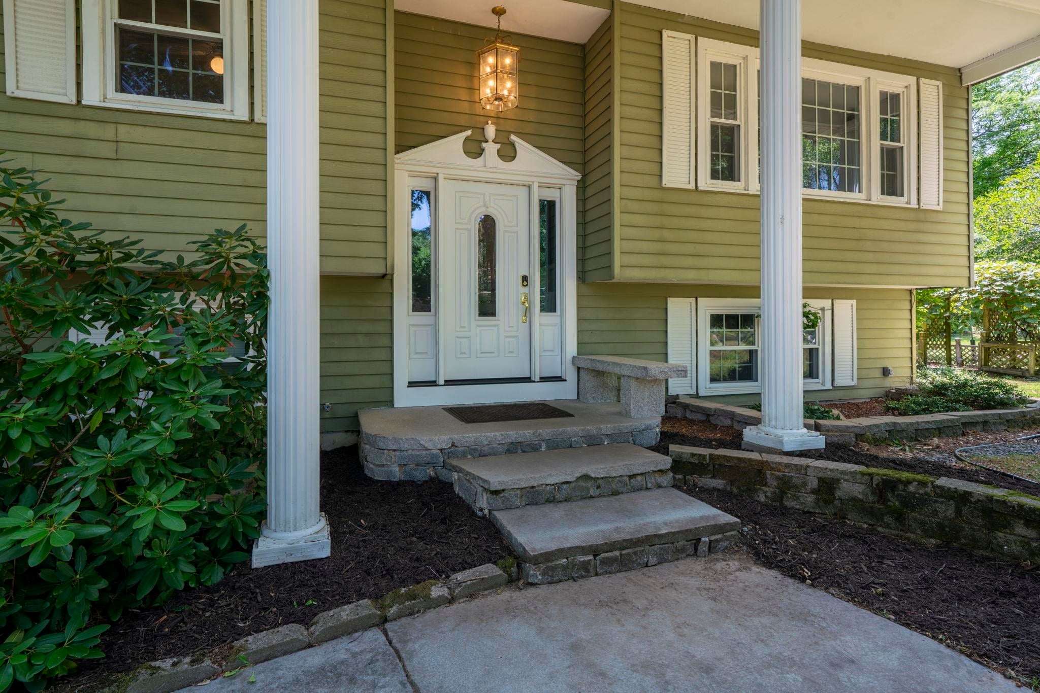8 Hampshire Lane