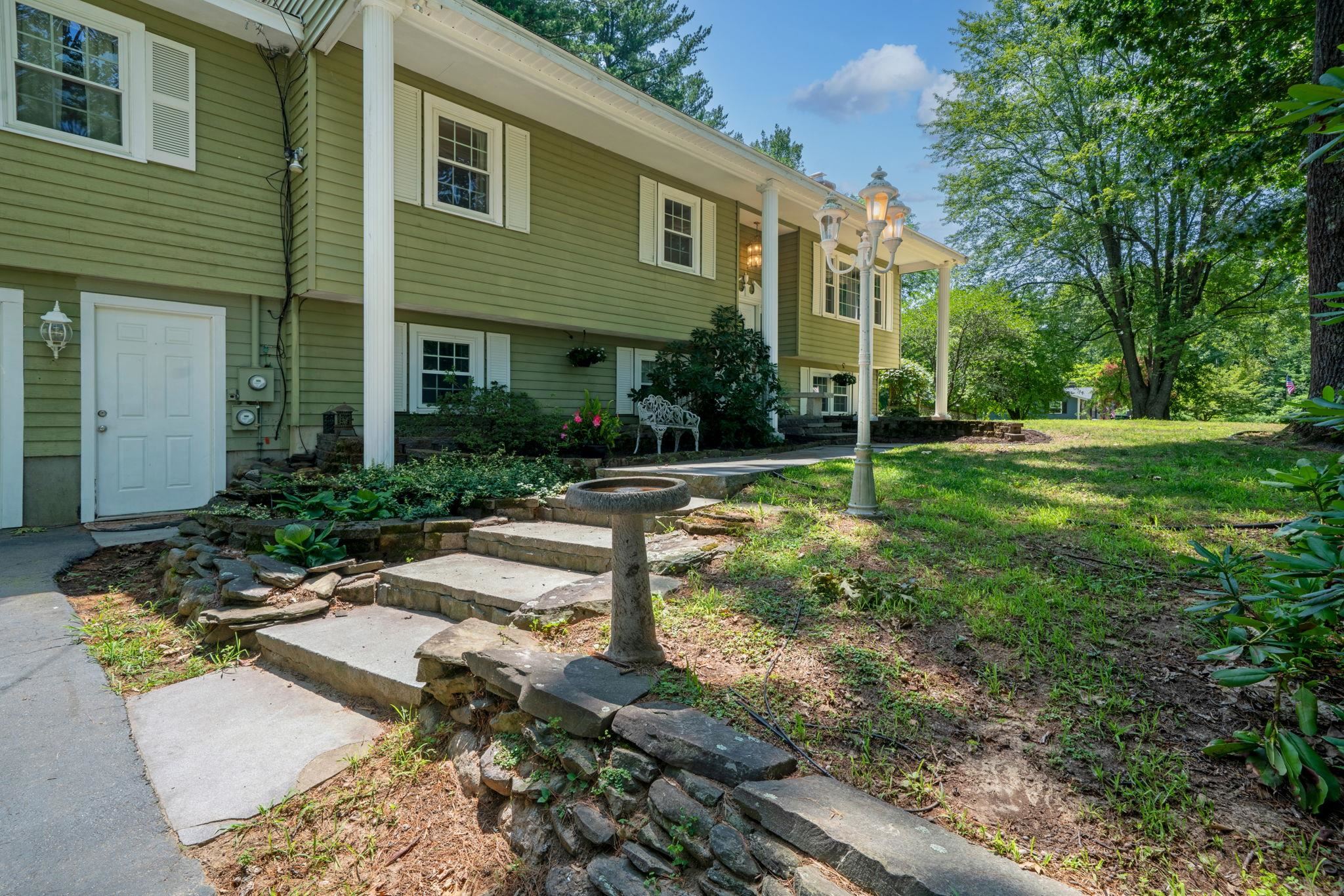 8 Hampshire Lane