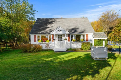 Photo of 21 Chisholm Road, Kingston, NH 03848 (MLS # 5115120)