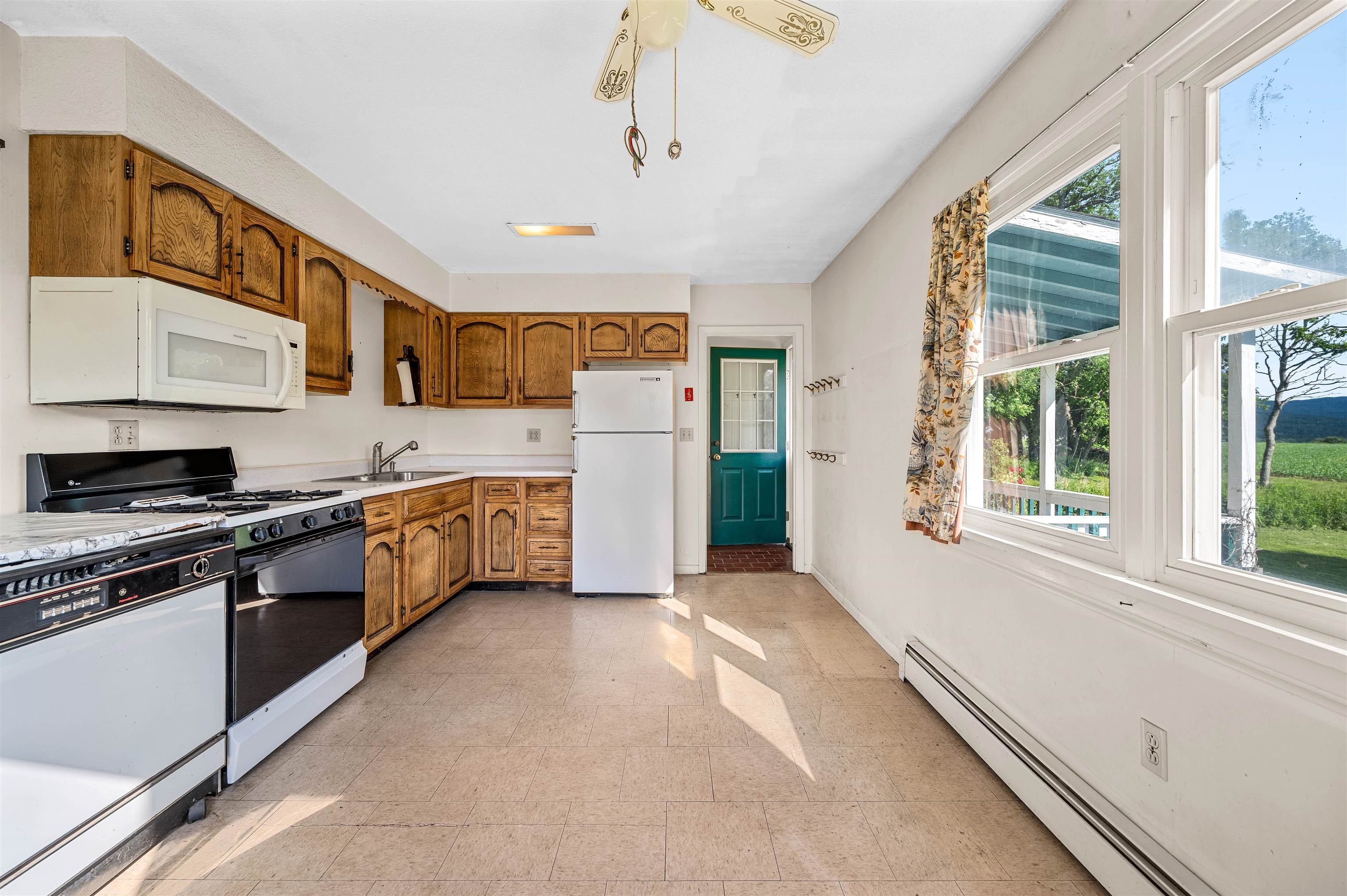 2480 East Warren Road