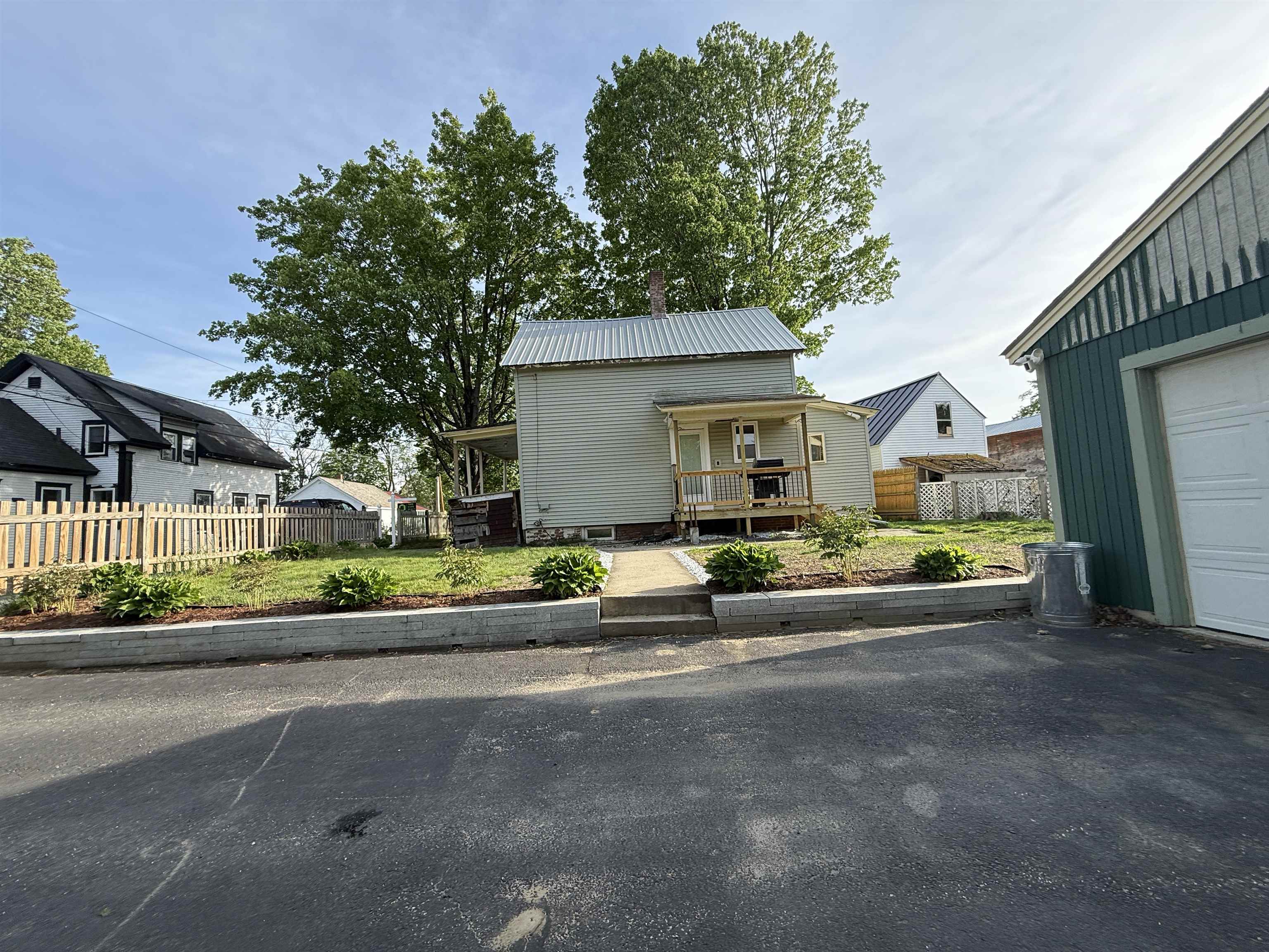 4 Skinner Street