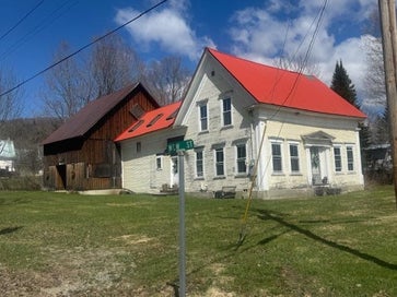 18 New Street Albany VT 05820