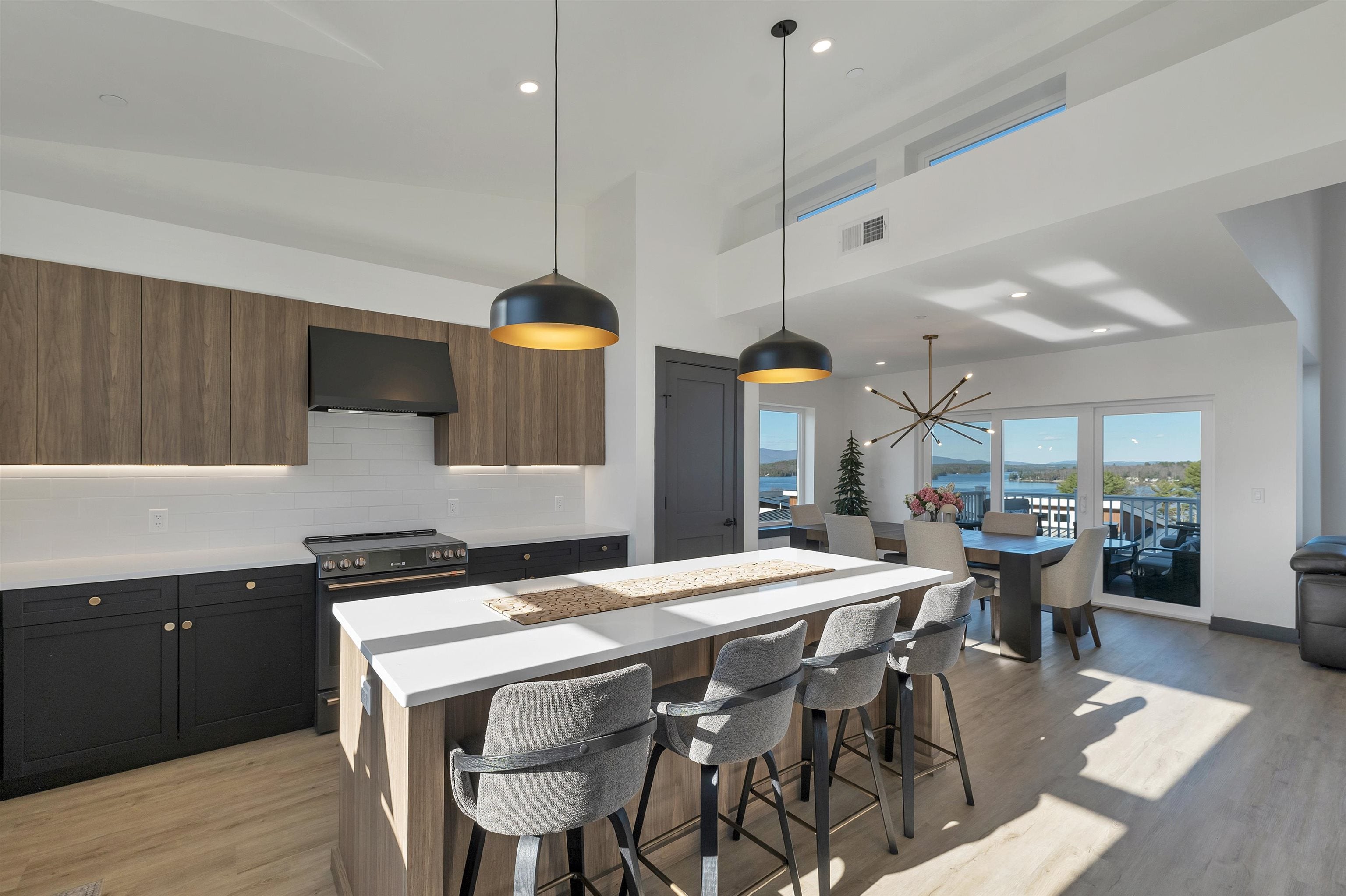28 Vantage Point Drive 1