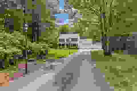 Photo of 5 Captain Danforth Lane, Amherst, NH 03031 (MLS # 5092740)