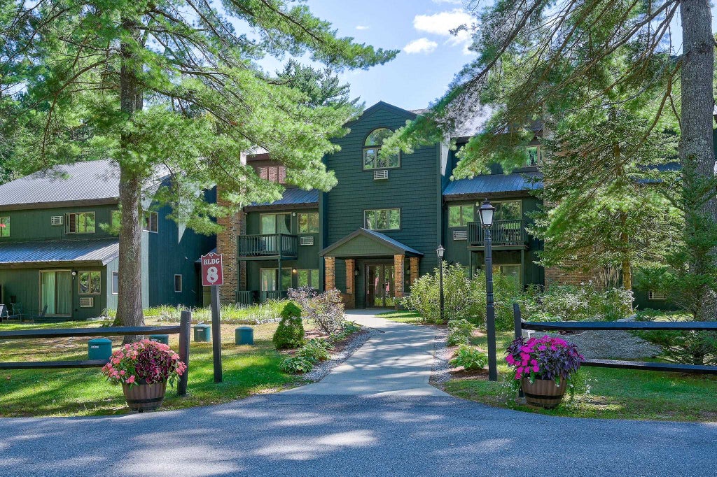 Photo of 8 River Run Drive #S/S2, Bartlett, NH 03812 (MLS # 5109362)