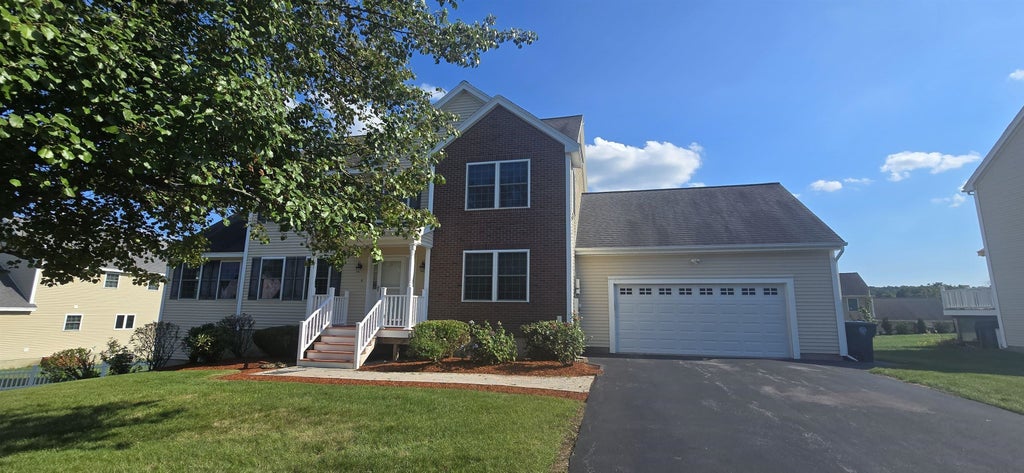 Photo of 4 Medallion Court, Nashua, NH 03062 (MLS # 5107456)