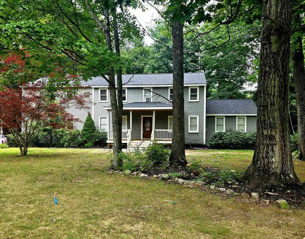 Photo of 1 Jessica Lane, Derry, NH 03038 (MLS # 5091952)