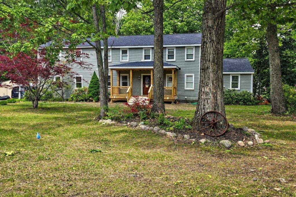 Photo of 1 Jessica Lane, Derry, NH 03038 (MLS # 5091952)