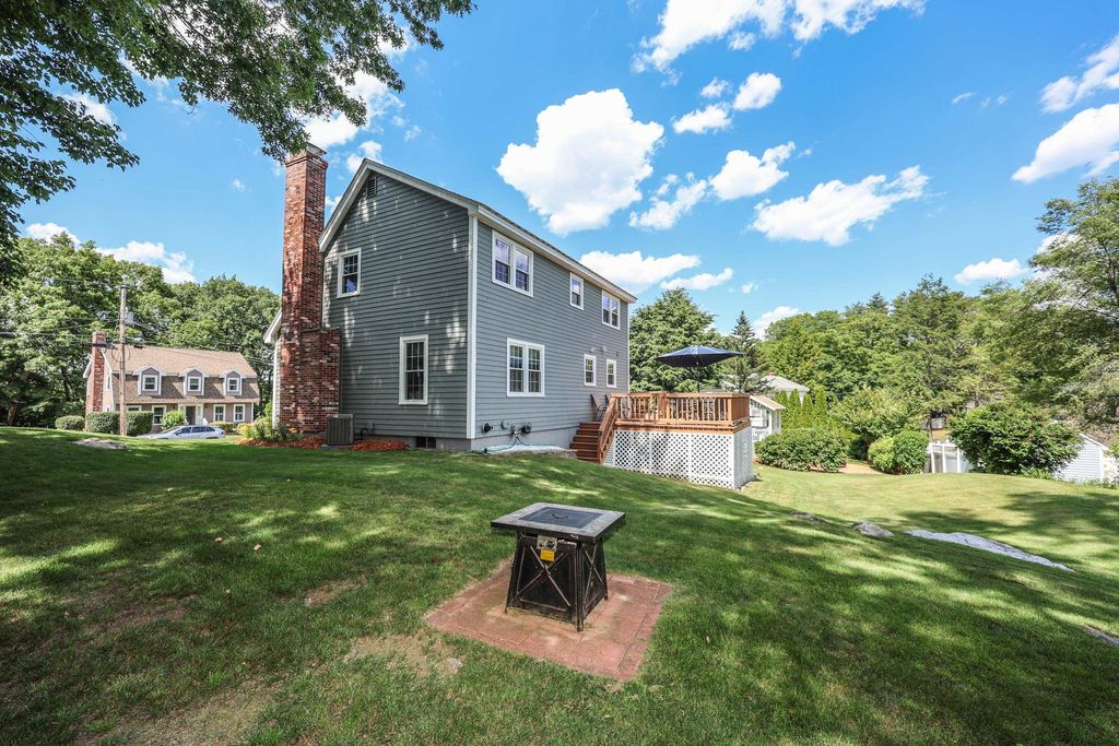 Photo of 6 Grace Drive, Nashua, NH 03062 (MLS # 5095665)