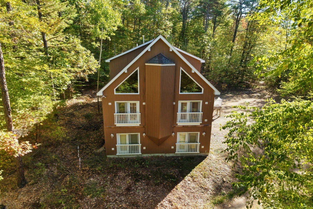 Photo of 85 Amethyst Hill Road, Conway, NH 03860 (MLS # 5066815)