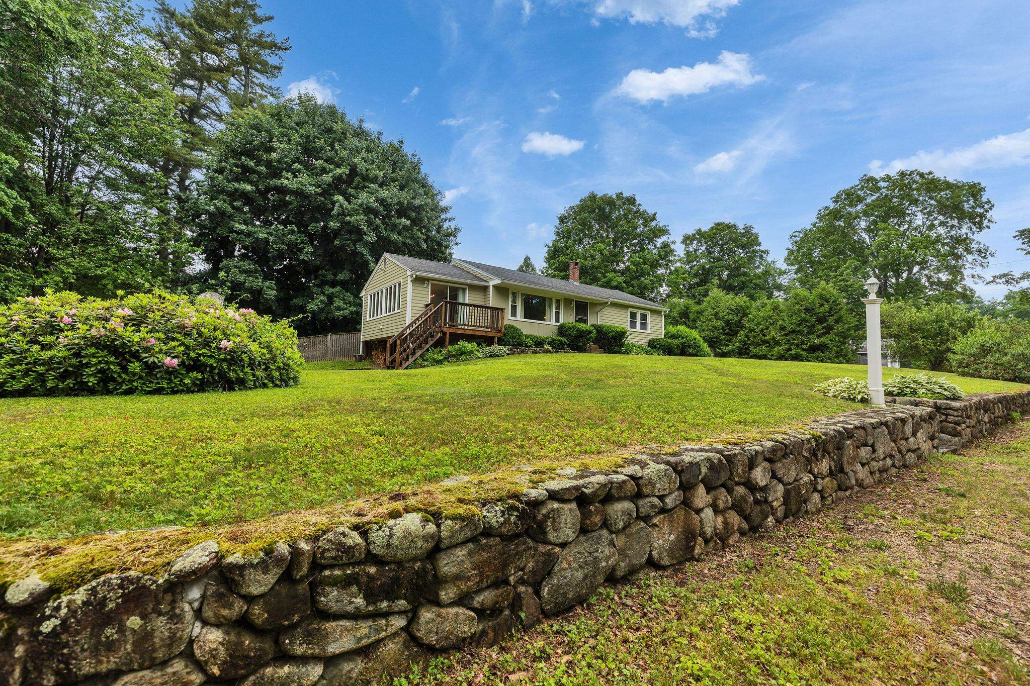 17 Maple Avenue