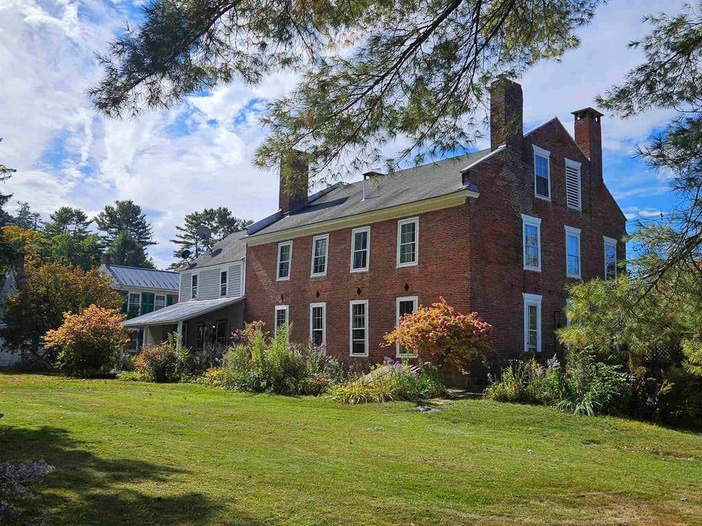 Photo of 318 Lisbon Road, Bath, NH 03740 (MLS # 5073111)